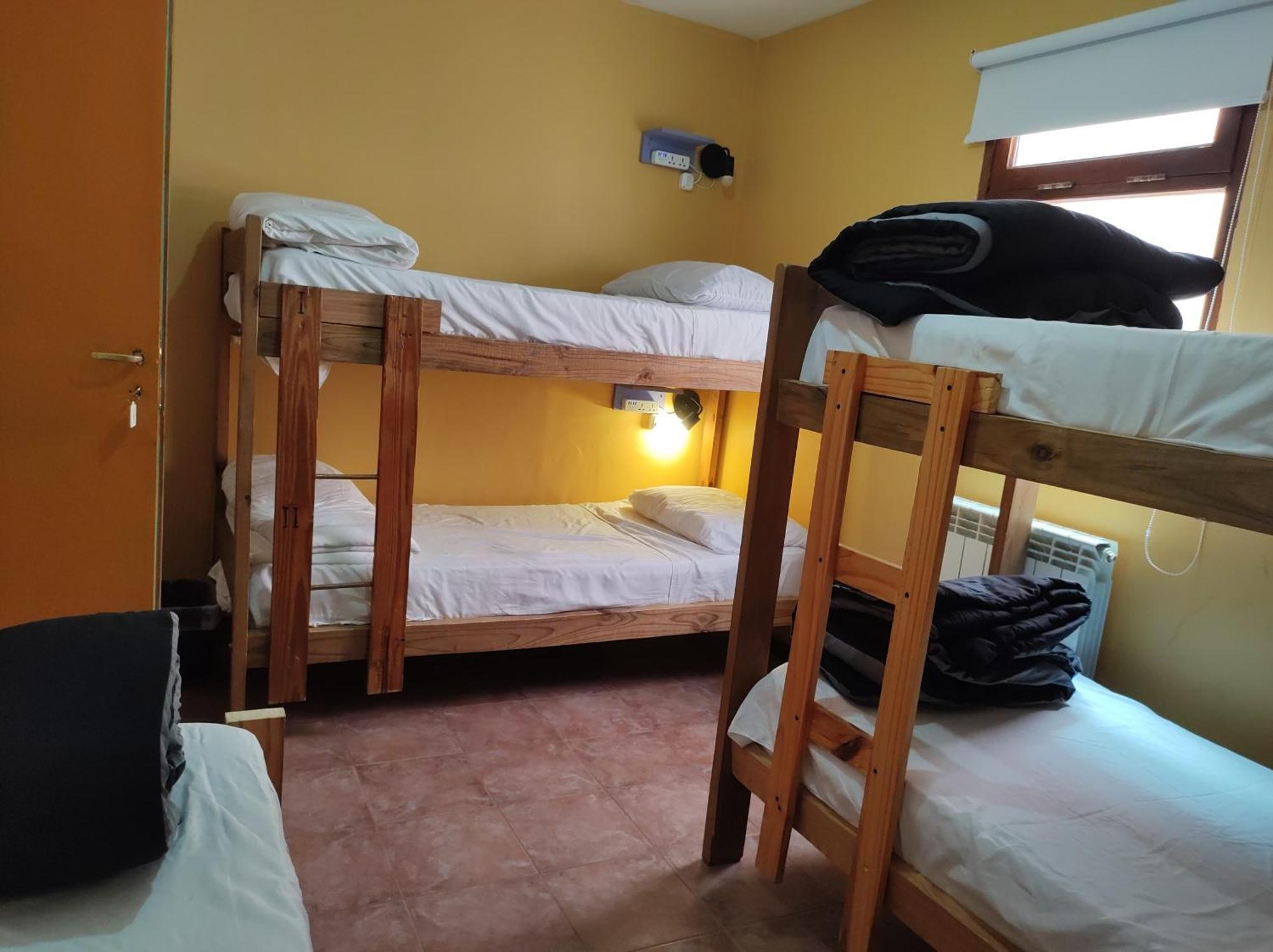 Hostel Yatel El Calafate Esterno foto